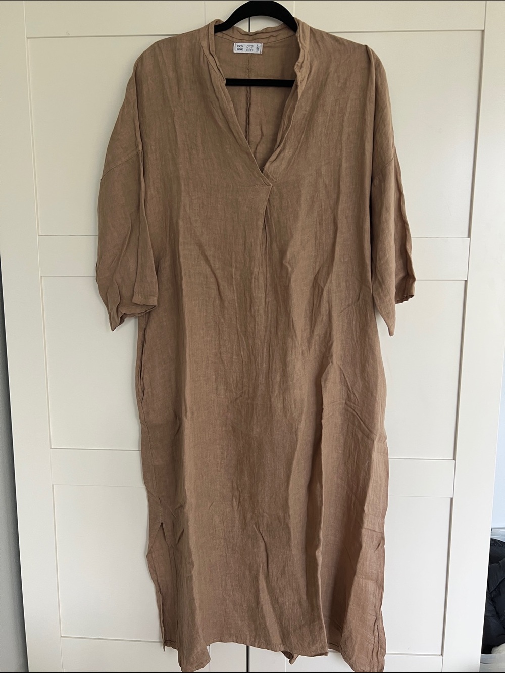 Relaxed V-Neck Maxi Dress in Tan